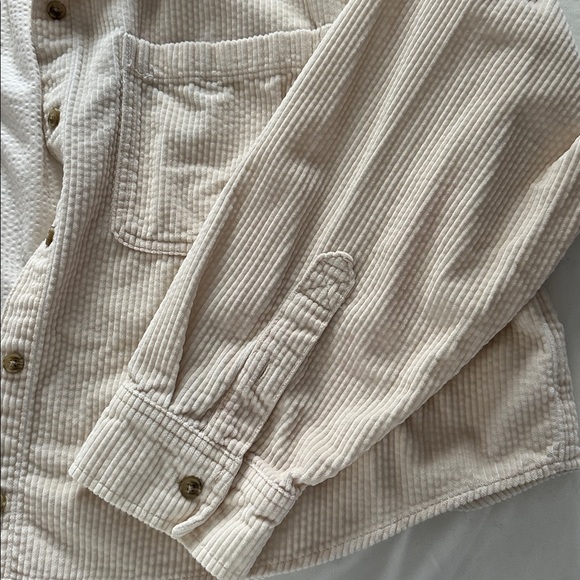American Eagle Cream Corduroy Shirt - Picture 4 of 6